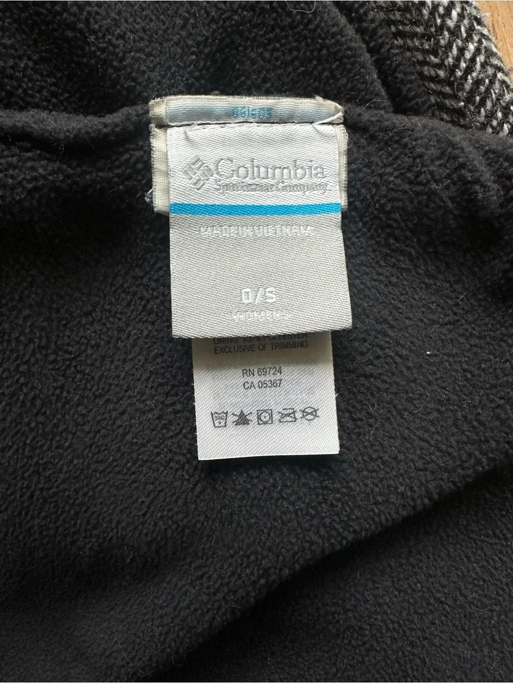 Columbia Womens Infinity Scarf Optic Got It Fleece-Lined Herringbone Black White